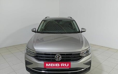 Volkswagen Tiguan II, 2021 год, 4 680 000 рублей, 2 фотография