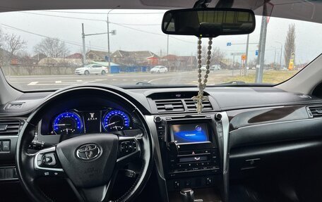 Toyota Camry, 2016 год, 1 950 000 рублей, 6 фотография