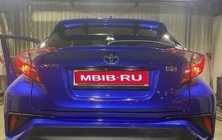 Toyota C-HR I рестайлинг, 2018 год, 1 800 000 рублей, 1 фотография