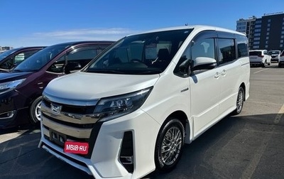 Toyota Noah III, 2019 год, 2 695 000 рублей, 1 фотография