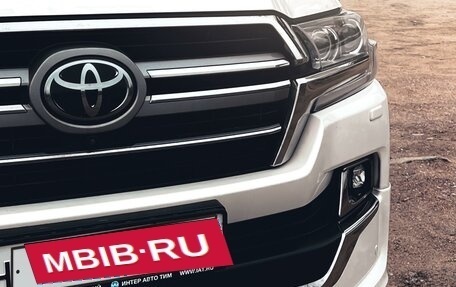 Toyota Land Cruiser 200, 2018 год, 8 700 000 рублей, 1 фотография