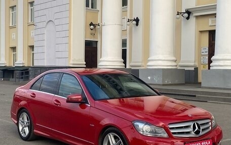 Mercedes-Benz C-Класс, 2012 год, 2 000 000 рублей, 1 фотография