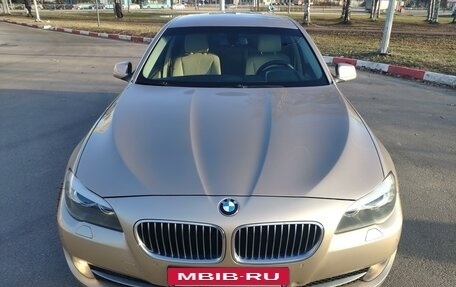 BMW 5 серия, 2011 год, 1 569 000 рублей, 2 фотография