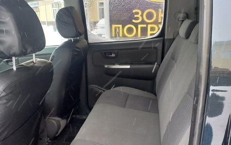 Toyota Hilux VII, 2012 год, 2 700 000 рублей, 2 фотография