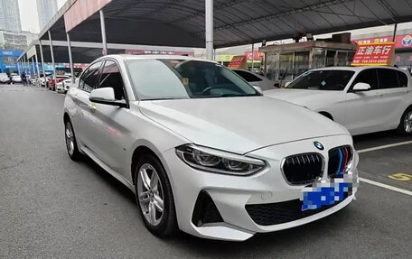BMW 1 серия, 2021 год, 1 800 000 рублей, 1 фотография