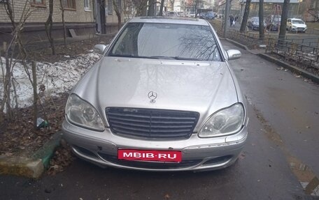 Mercedes-Benz S-Класс, 2003 год, 550 000 рублей, 1 фотография