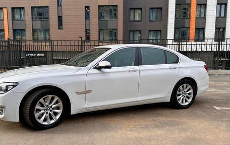 BMW 7 серия, 2015 год, 3 600 000 рублей, 2 фотография