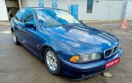 BMW 5 серия, 2003 год, 550 000 рублей, 1 фотография