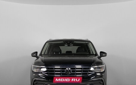 Volkswagen Tiguan II, 2022 год, 4 049 000 рублей, 2 фотография