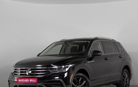 Volkswagen Tiguan II, 2022 год, 4 049 000 рублей, 3 фотография