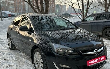Opel Astra J, 2014 год, 1 130 000 рублей, 2 фотография