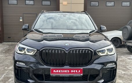 BMW X5, 2019 год, 6 850 000 рублей, 2 фотография