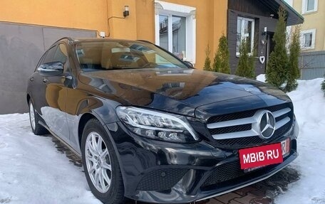 Mercedes-Benz C-Класс, 2019 год, 2 590 000 рублей, 2 фотография