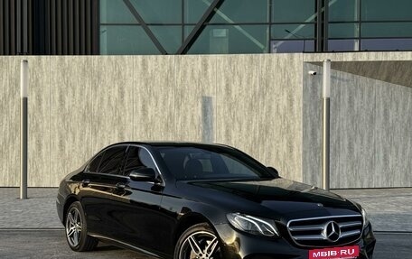 Mercedes-Benz E-Класс, 2019 год, 4 799 000 рублей, 2 фотография