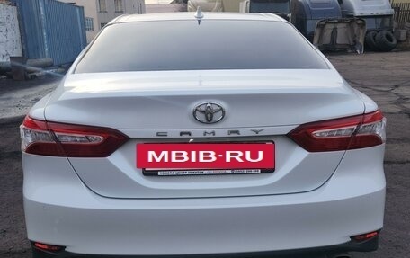 Toyota Camry, 2018 год, 3 500 000 рублей, 4 фотография