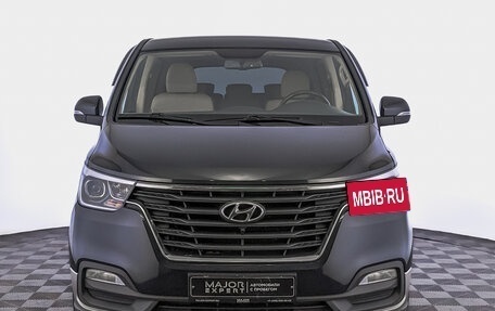 Hyundai H-1 II рестайлинг, 2021 год, 3 920 000 рублей, 2 фотография