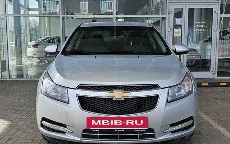 Chevrolet Cruze II, 2010 год, 795 000 рублей, 3 фотография