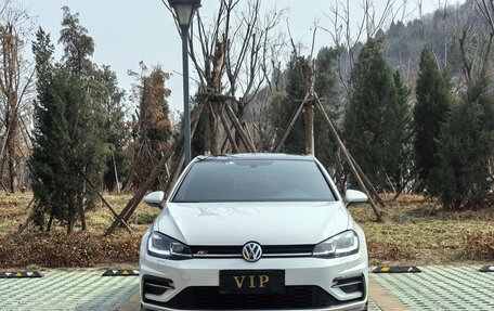 Volkswagen Golf VII, 2020 год, 2 290 000 рублей, 2 фотография