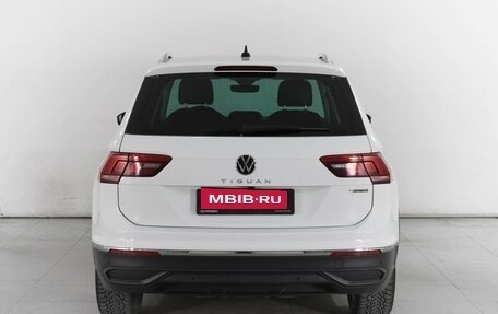 Volkswagen Tiguan II, 2021 год, 3 360 000 рублей, 4 фотография