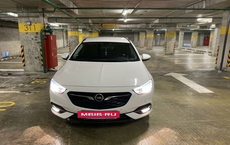 Opel Insignia II рестайлинг, 2018 год, 1 700 000 рублей, 2 фотография