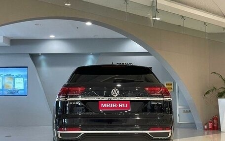 Volkswagen Teramont I, 2021 год, 4 035 000 рублей, 4 фотография