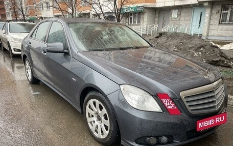 Mercedes-Benz E-Класс, 2009 год, 1 300 000 рублей, 3 фотография
