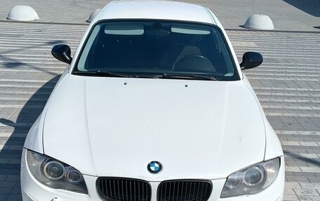 BMW 1 серия, 2010 год, 849 000 рублей, 3 фотография
