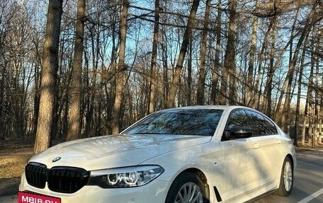BMW 5 серия, 2018 год, 5 600 000 рублей, 2 фотография