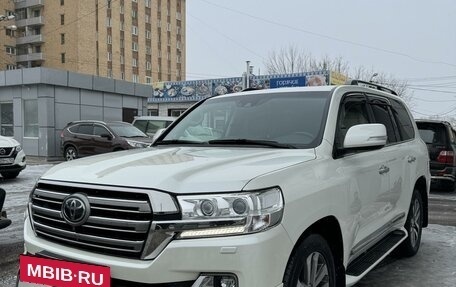 Toyota Land Cruiser 200, 2016 год, 7 000 000 рублей, 2 фотография