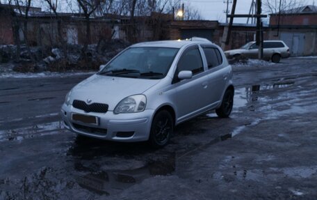 Toyota Vitz, 2003 год, 460 000 рублей, 1 фотография