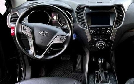 Hyundai Santa Fe III рестайлинг, 2018 год, 3 590 000 рублей, 2 фотография