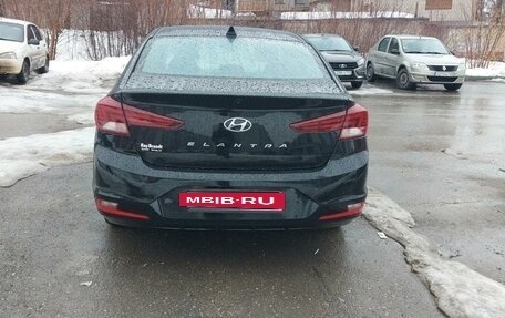 Hyundai Elantra VI рестайлинг, 2019 год, 1 950 000 рублей, 2 фотография