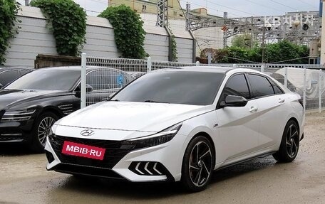 Hyundai Avante, 2021 год, 2 100 000 рублей, 1 фотография