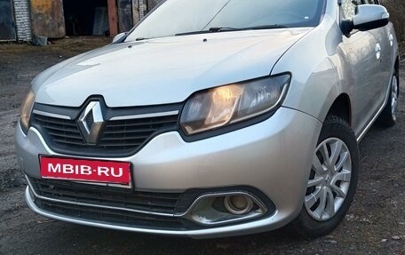 Renault Logan II, 2018 год, 690 000 рублей, 1 фотография