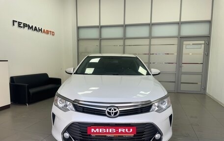 Toyota Camry, 2015 год, 1 885 000 рублей, 2 фотография