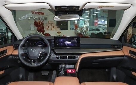 Toyota Camry, 2024 год, 4 100 000 рублей, 11 фотография