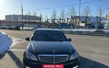 Mercedes-Benz C-Класс, 2011 год, 1 300 000 рублей, 2 фотография