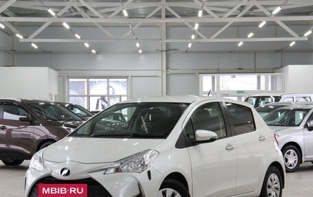 Toyota Vitz, 2017 год, 1 199 000 рублей, 2 фотография