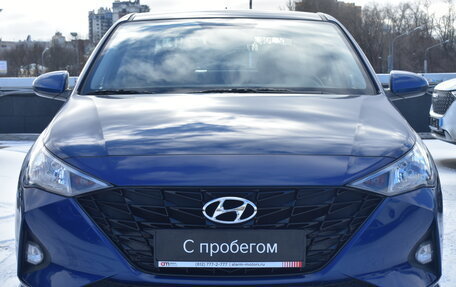 Hyundai Solaris II рестайлинг, 2022 год, 1 999 000 рублей, 2 фотография