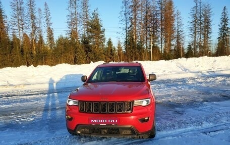 Jeep Grand Cherokee, 2017 год, 4 250 000 рублей, 6 фотография