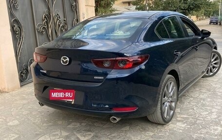 Mazda 3, 2019 год, 1 750 000 рублей, 2 фотография