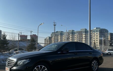 Mercedes-Benz E-Класс, 2020 год, 3 640 000 рублей, 4 фотография