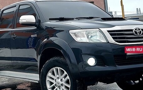 Toyota Hilux VII, 2012 год, 2 270 000 рублей, 2 фотография
