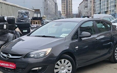 Opel Astra J, 2013 год, 819 000 рублей, 3 фотография