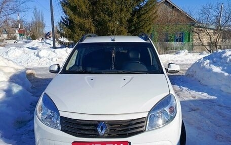 Renault Sandero I, 2010 год, 690 000 рублей, 2 фотография
