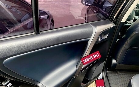 Toyota RAV4, 2017 год, 3 600 000 рублей, 3 фотография