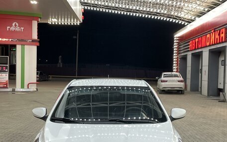 Hyundai Solaris II рестайлинг, 2013 год, 680 000 рублей, 2 фотография