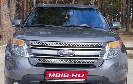 Ford Explorer VI, 2012 год, 1 950 000 рублей, 2 фотография