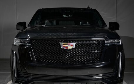 Cadillac Escalade V, 2023 год, 17 990 000 рублей, 4 фотография