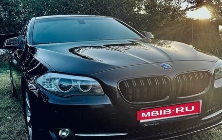 BMW 5 серия, 2010 год, 2 370 000 рублей, 2 фотография